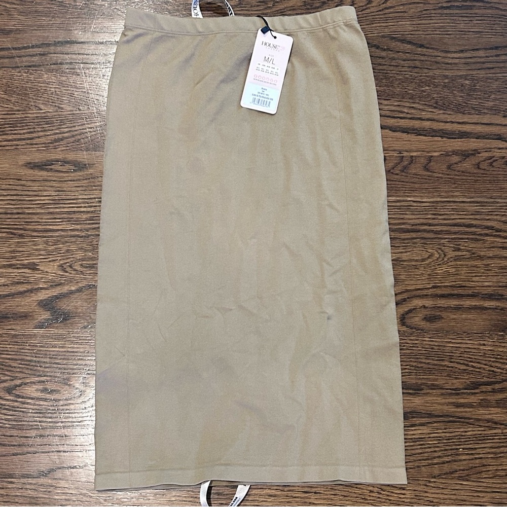 NWT HOUSE OF CB SKIRT